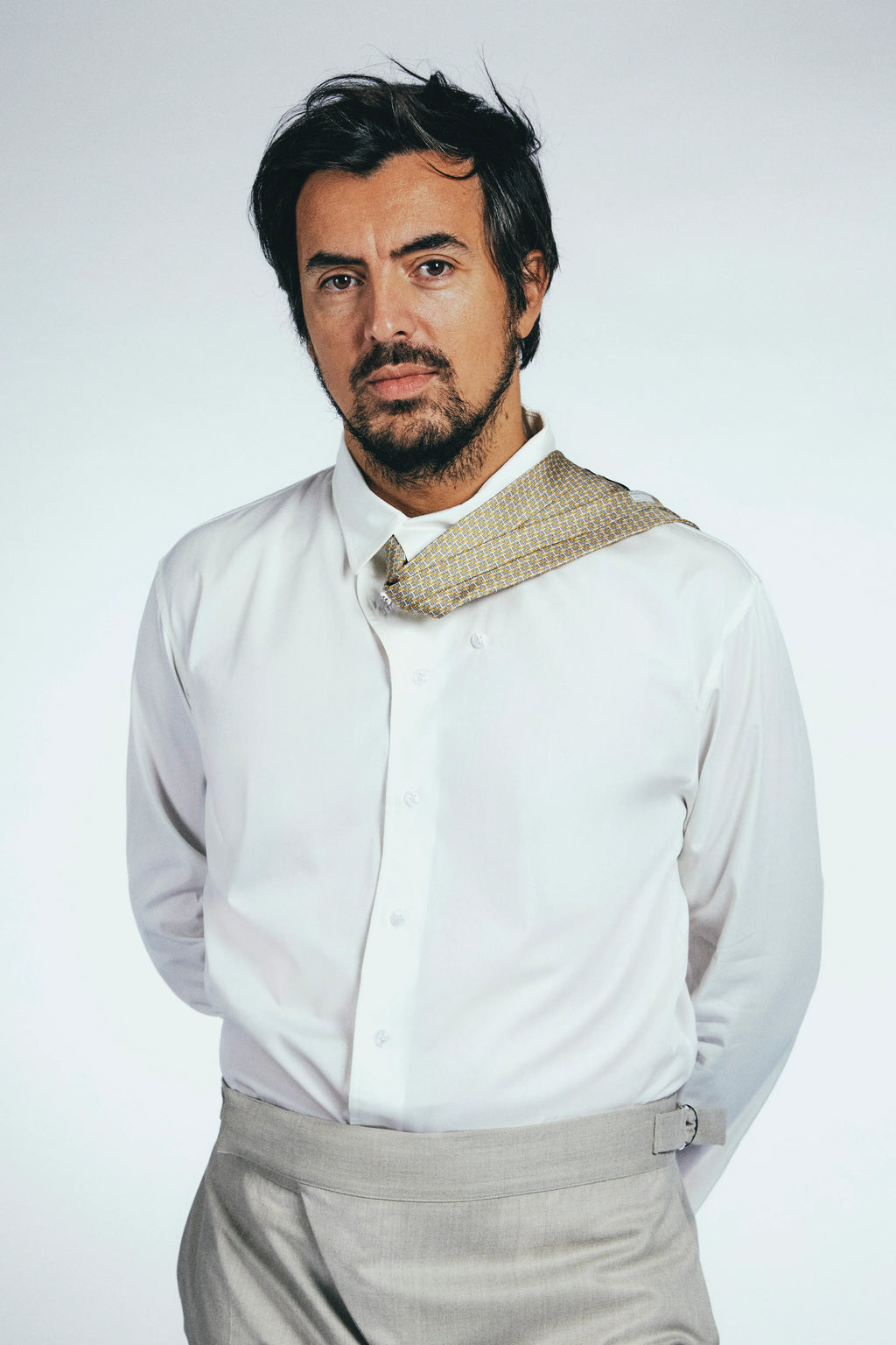 Asymmetrical collar shirt