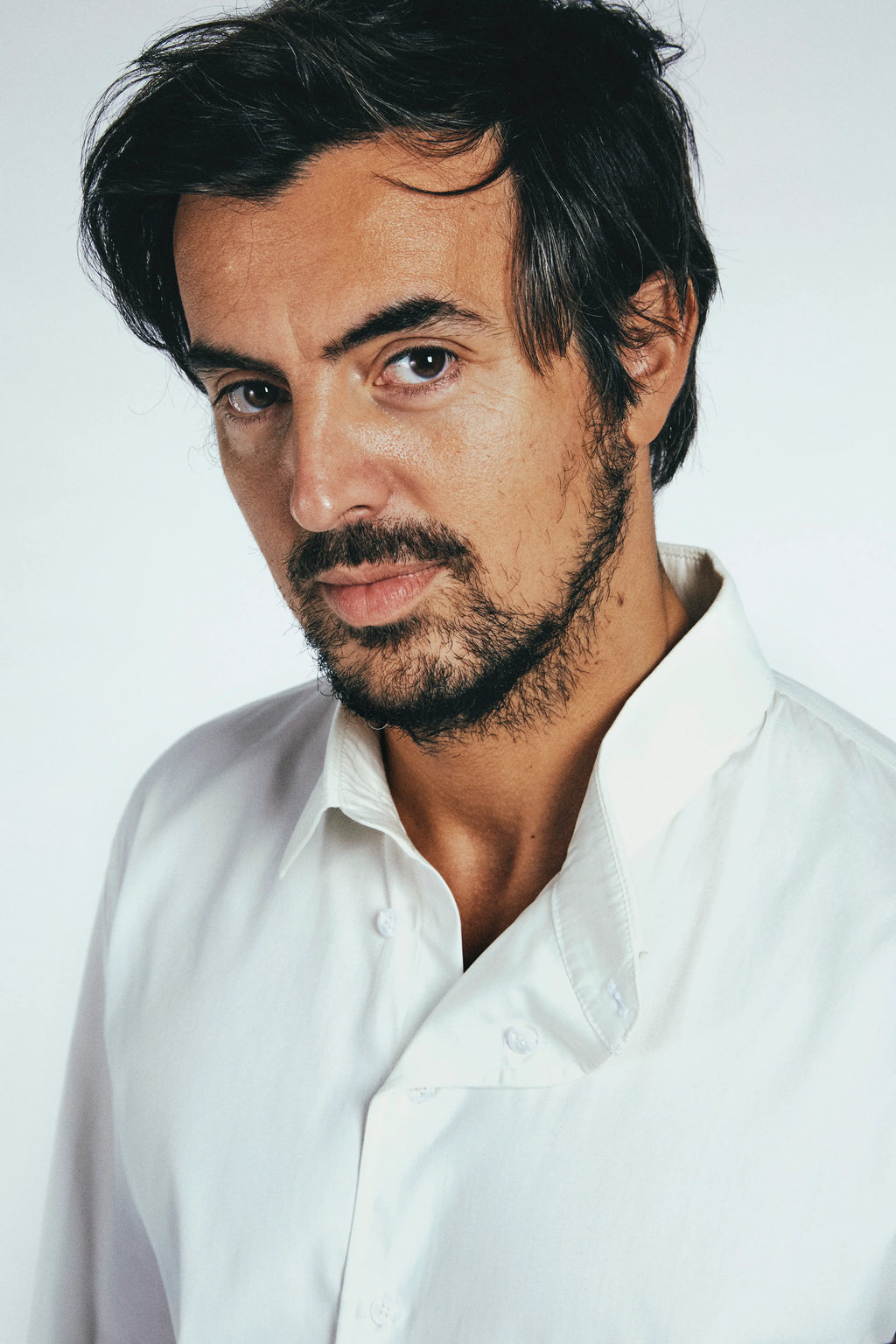 Asymmetrical collar shirt